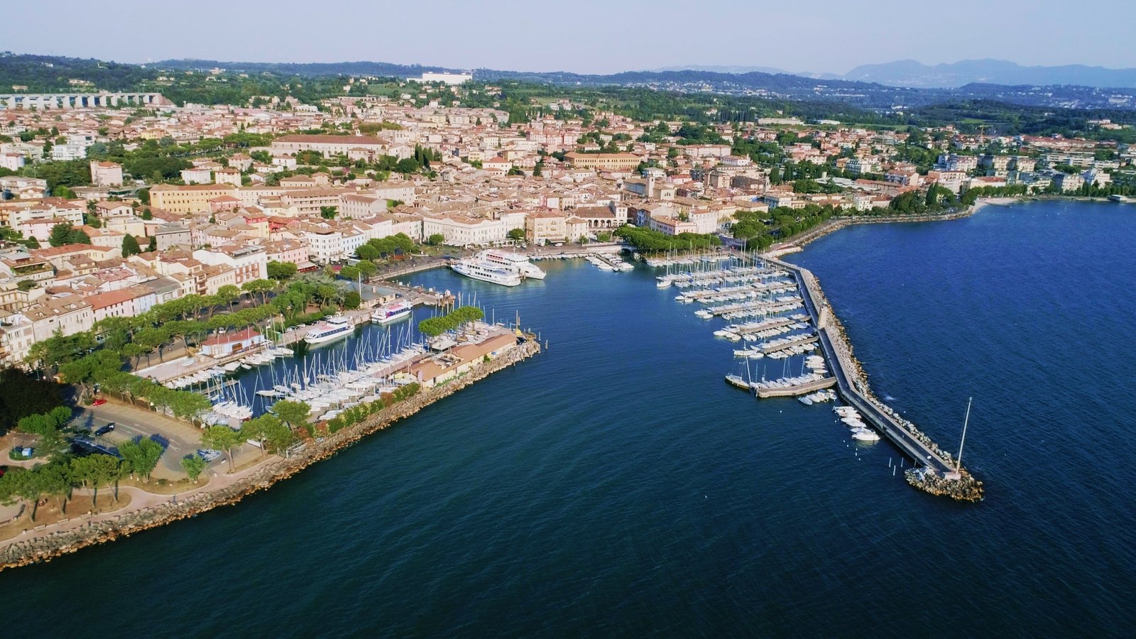 Desenzano del Garda - Lake Garda drone